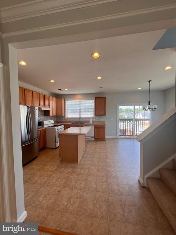 Building Photo - 8234 Glade Bank Dr