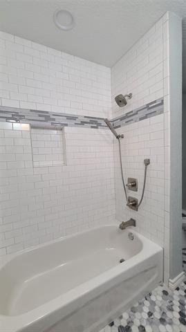 Building Photo - 130 Littlefield Dr