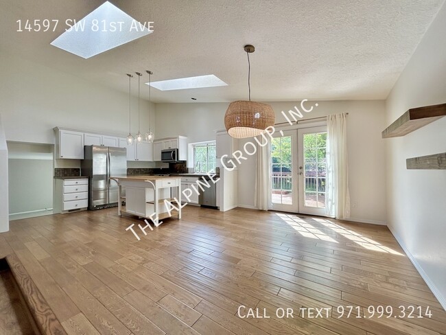 Building Photo - 14597 SW 81st Ave
