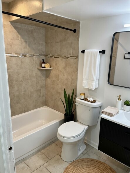 Building Photo - 2243 N Camac St