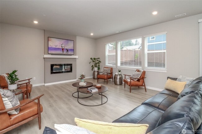 Building Photo - 16324 SE 133rd Pl