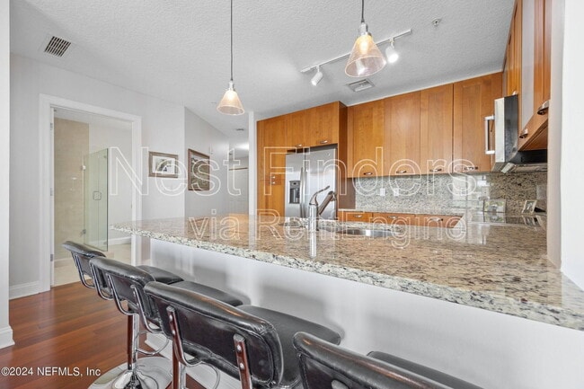 Building Photo - 1431 Riverplace Blvd