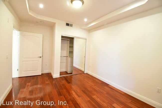 Building Photo - 2 br, 2 bath House - 151 El Camino Real # 113