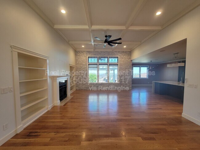 Building Photo - 1644 Naples Ln
