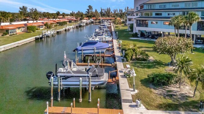 Building Photo - 9604 Cortez Rd W