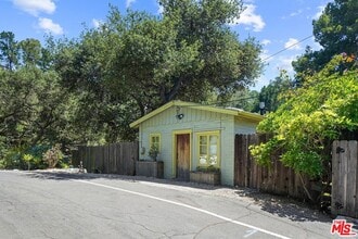 Building Photo - 21652 Encina Rd