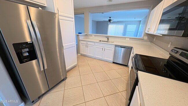 Building Photo - 1744 Maddison Cir