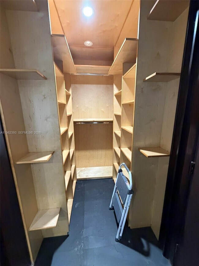 Building Photo - 9850 NW 15th Ct