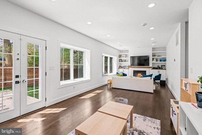 Building Photo - 6202 Massachusetts Ave