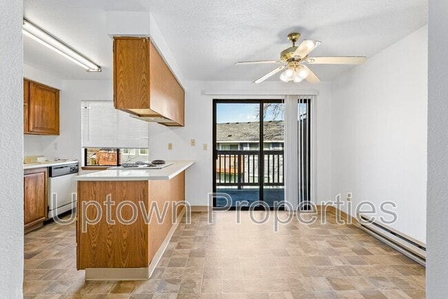 Building Photo - 5660 SW 180th Ave