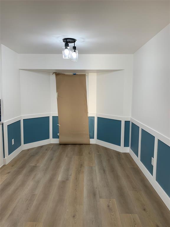 Building Photo - 3503 Roanoke Dr