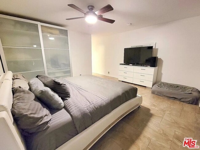 Building Photo - 16913 Bassett St