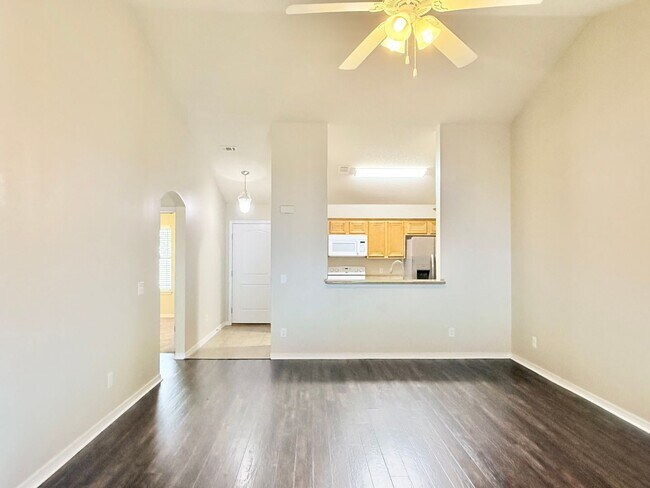 Building Photo - 5009 Makenna Cir