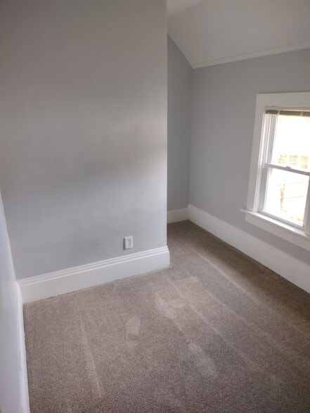 Building Photo - 8240 W Cold Spring Rd