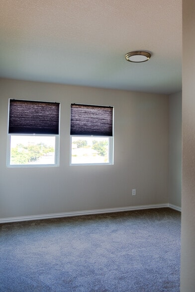 Building Photo - 856 Sims Legacy Ln