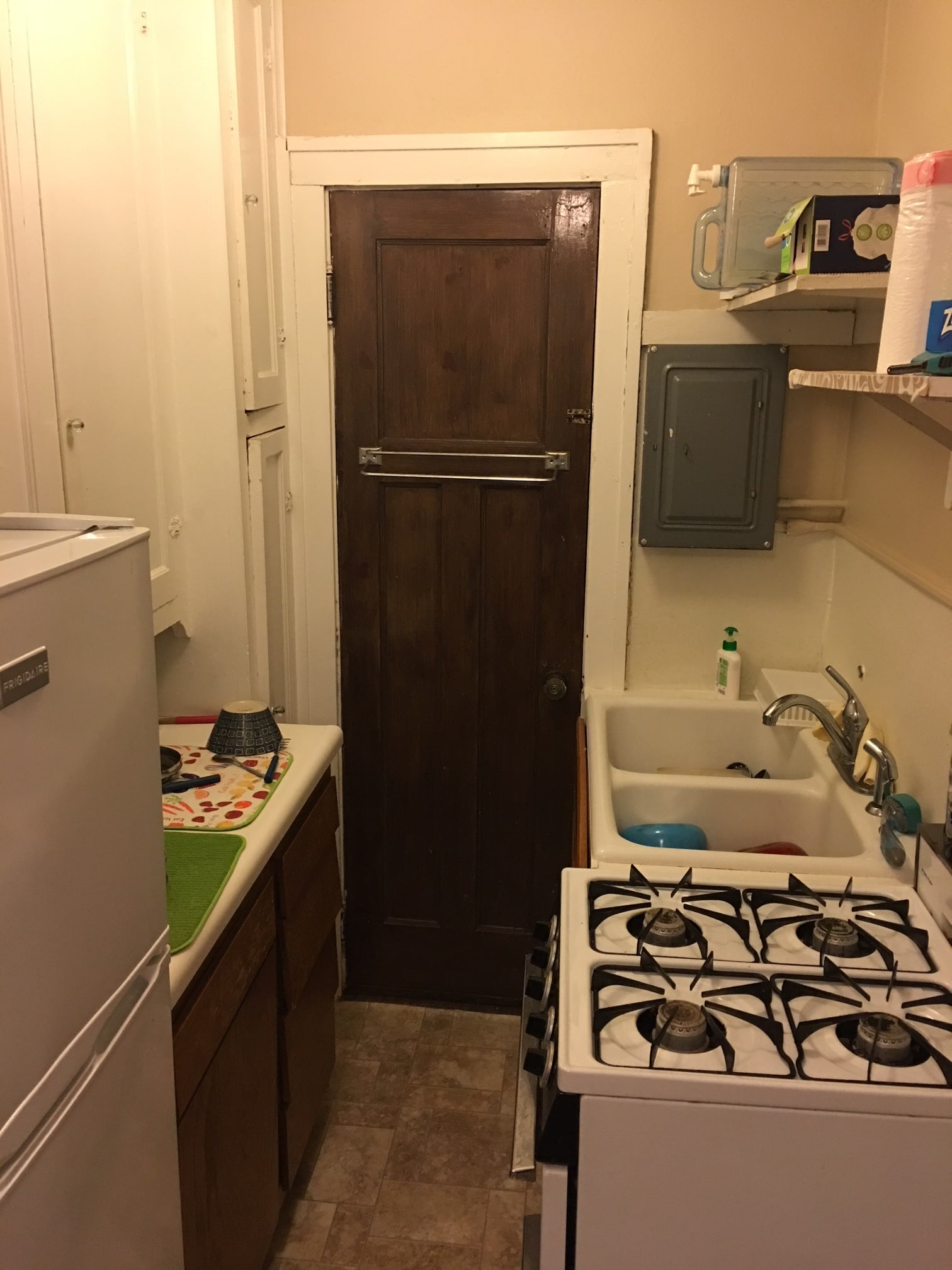 Building Photo - 741 Melrose Ave