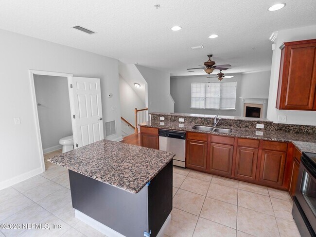 Building Photo - 4472 Congressional Dr