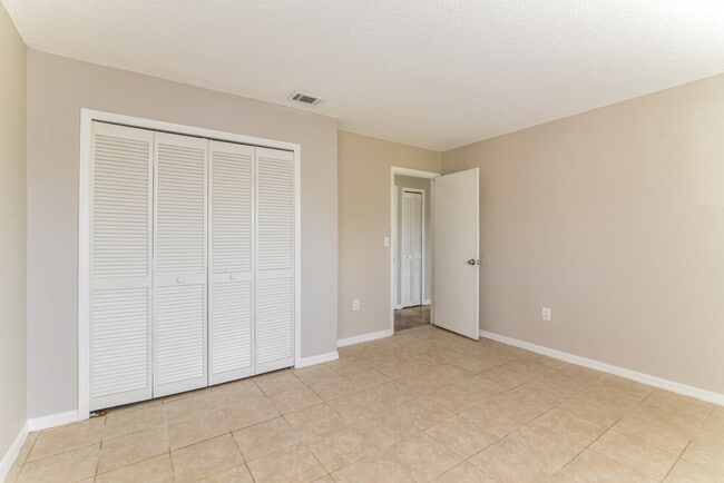 Building Photo - 637 Baldwin Dr