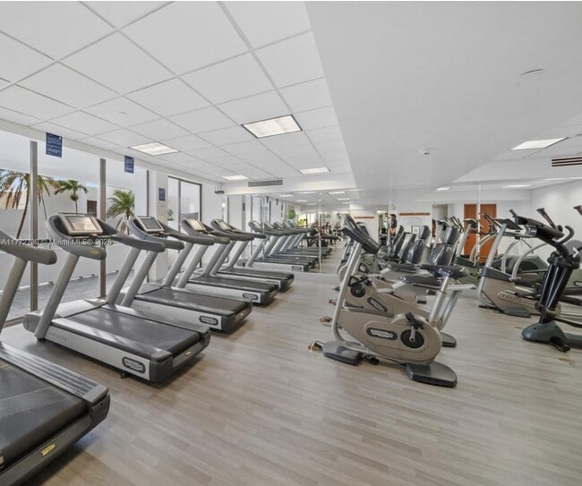 Building Photo - 19707 Turnberry Way