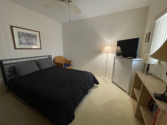 Building Photo - 2 BR Condo w/ Community Pool-  Monthly Rental available JAN 2026 - MAR 31, 2026
