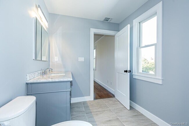 Building Photo - 207 Nassau Blvd