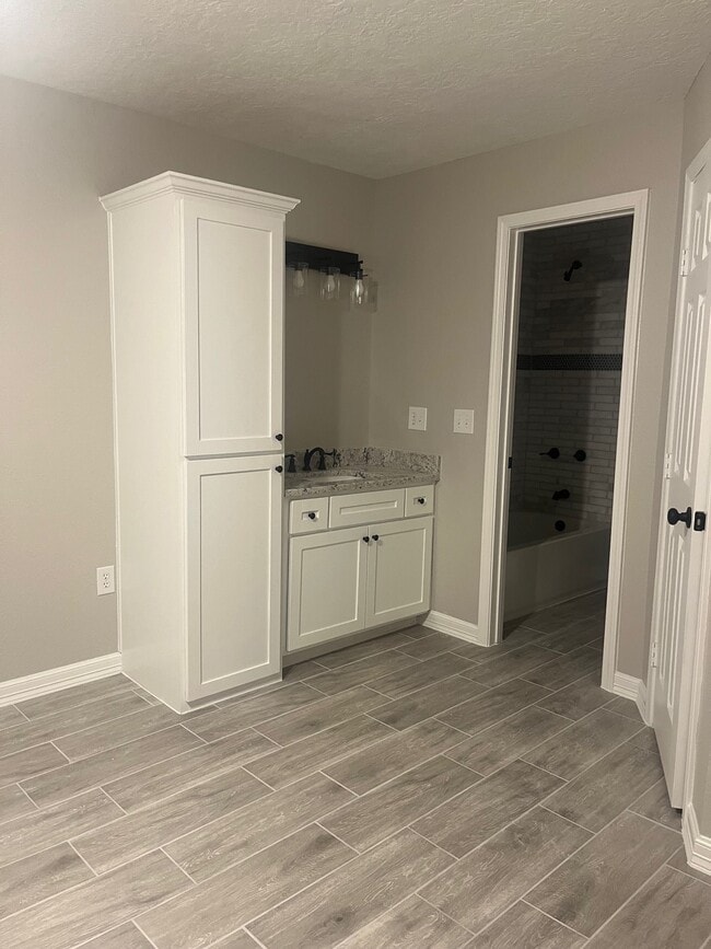 Building Photo - 260 El Dorado Blvd