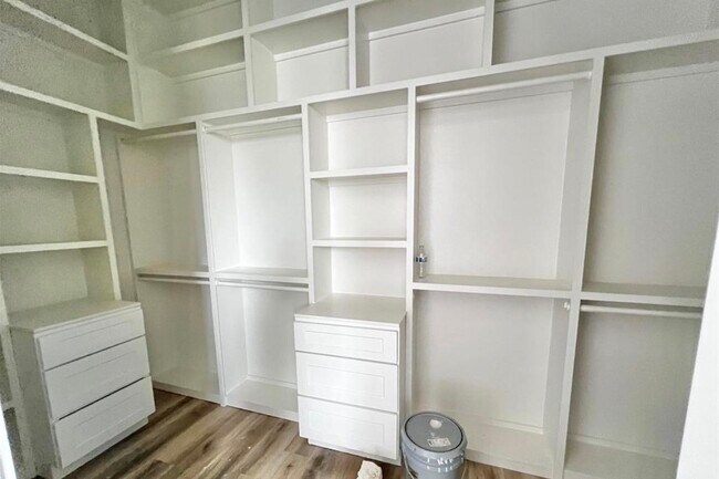 Building Photo - 9905 Excaliburs Ct