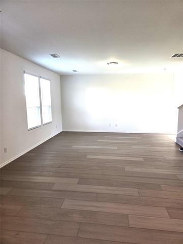 Building Photo - 2423 Carlow Ln