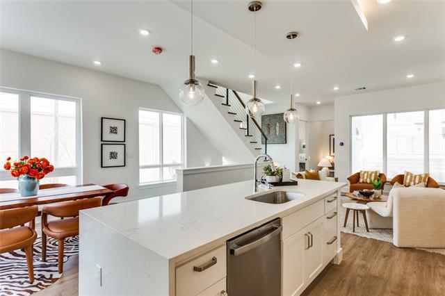 Building Photo - 349 College Ave