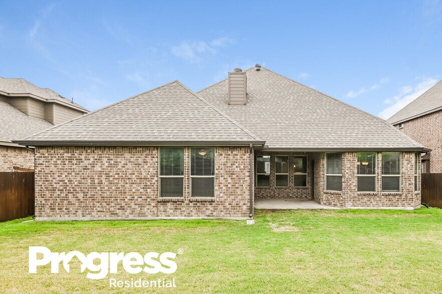Building Photo - 325 Strait Ln