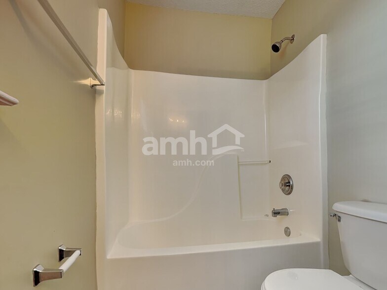 Building Photo - 4945 Wheat Dr SW
