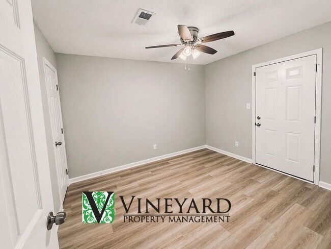 Building Photo - 4311 E Paulding Dr