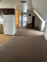 Building Photo - 101 E 10th Ave