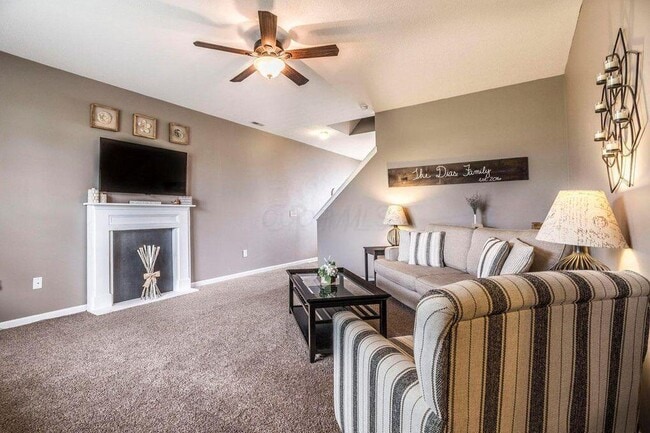 Building Photo - 5660 Caledonia Dr