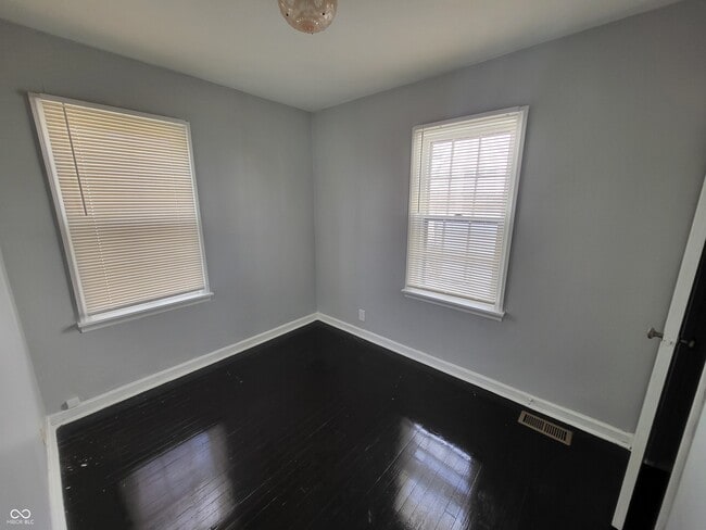 Building Photo - 1714 N Euclid Ave