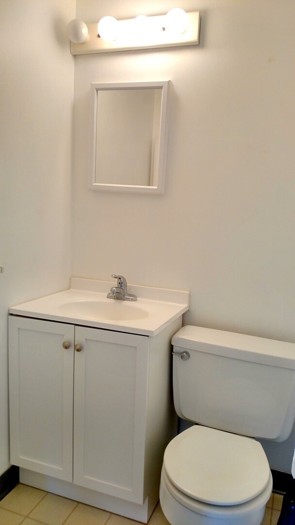 Building Photo - 129 Baywood Ave