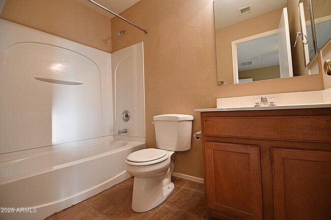 Building Photo - 40565 N Glen Meadows Ln