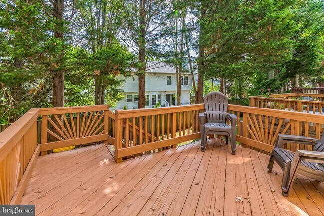 Building Photo - 2519 Dog Leg Ct
