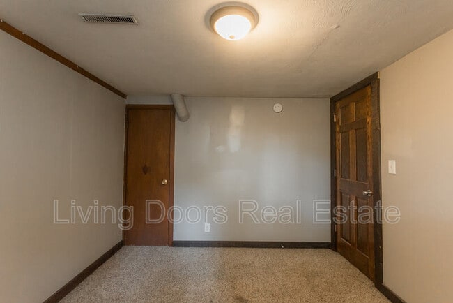 Building Photo - 1529 N 24th St