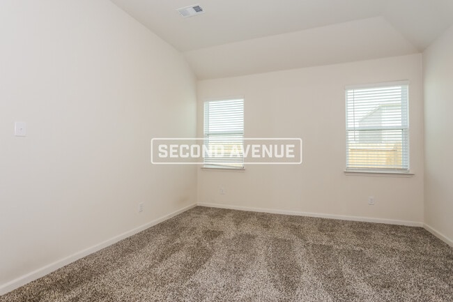Building Photo - 108 Son Martin PL