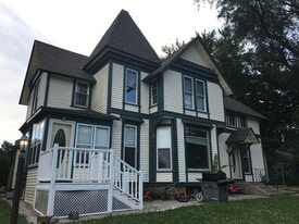 Building Photo - 427 W Pleasant St