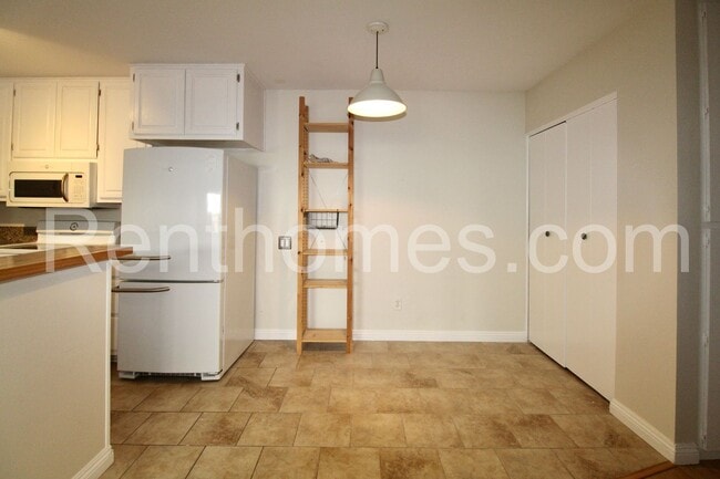 Building Photo - 3550 Ruffin Rd