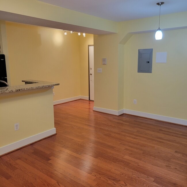 Building Photo - 2656 15th St NW