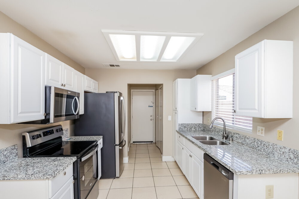 Building Photo - 109 Quiet Desert Ln