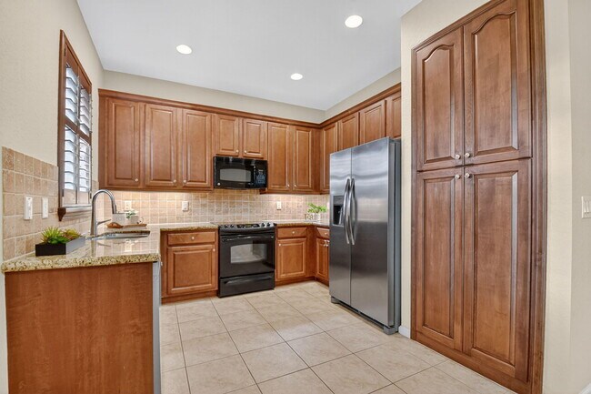 Building Photo - 7896 Picklewood Park Dr