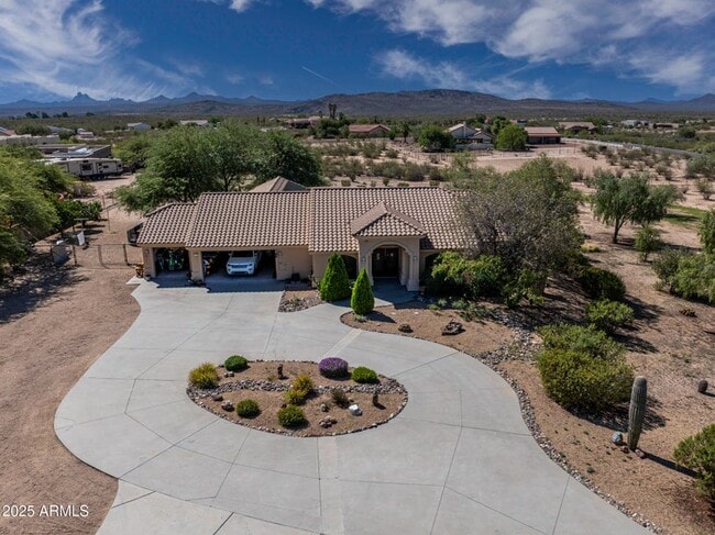 Building Photo - 35665 Caballero Dr
