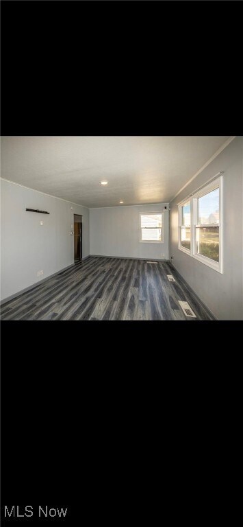 Building Photo - 207 Fairlawn Ave