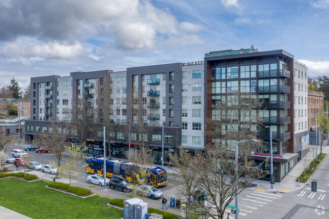 Building Photo - Hub U District Seattle