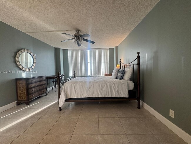 Building Photo - 3800 S Ocean Dr