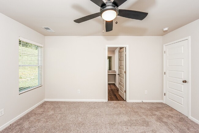 Building Photo - NEW CONSTRUCTION! Brand new 1 story home in Deer Brook Crossing.